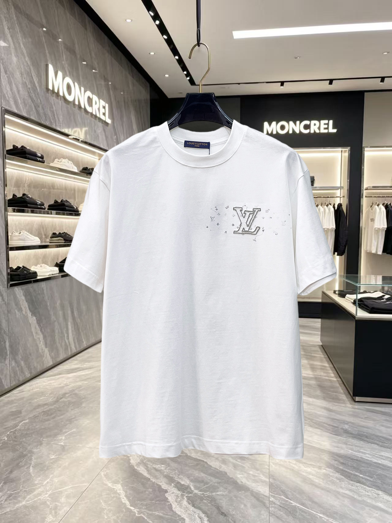 short sleeves